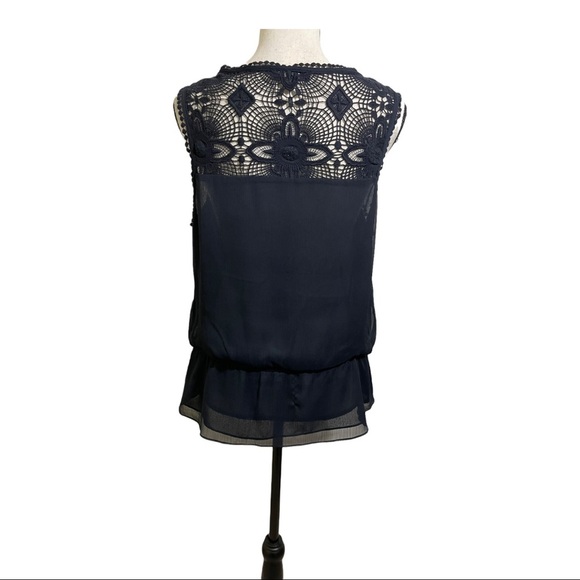 Adrianna papell womens crochet top of blouse bottom peplum and has elastic Large - Picture 6 of 11